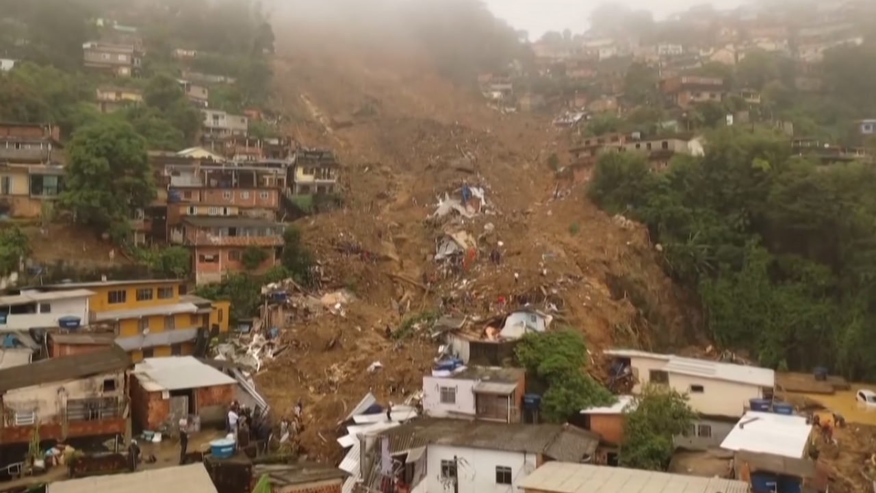 Líder comunitária salva gêmeos em Petrópolis: ‘Fiquei sozinha para ajudar’