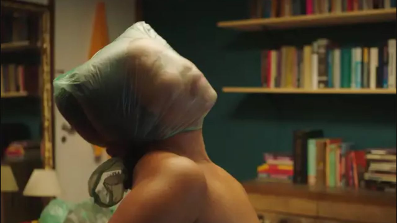 ‘Regra 34’: Filme brasileiro sobre cam girl ganha Leopardo de Ouro