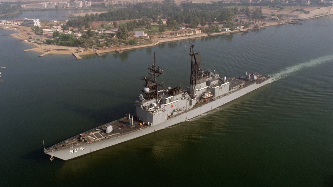 Dos tempos dos faraós às guerras: conheça a história do Canal de Suez