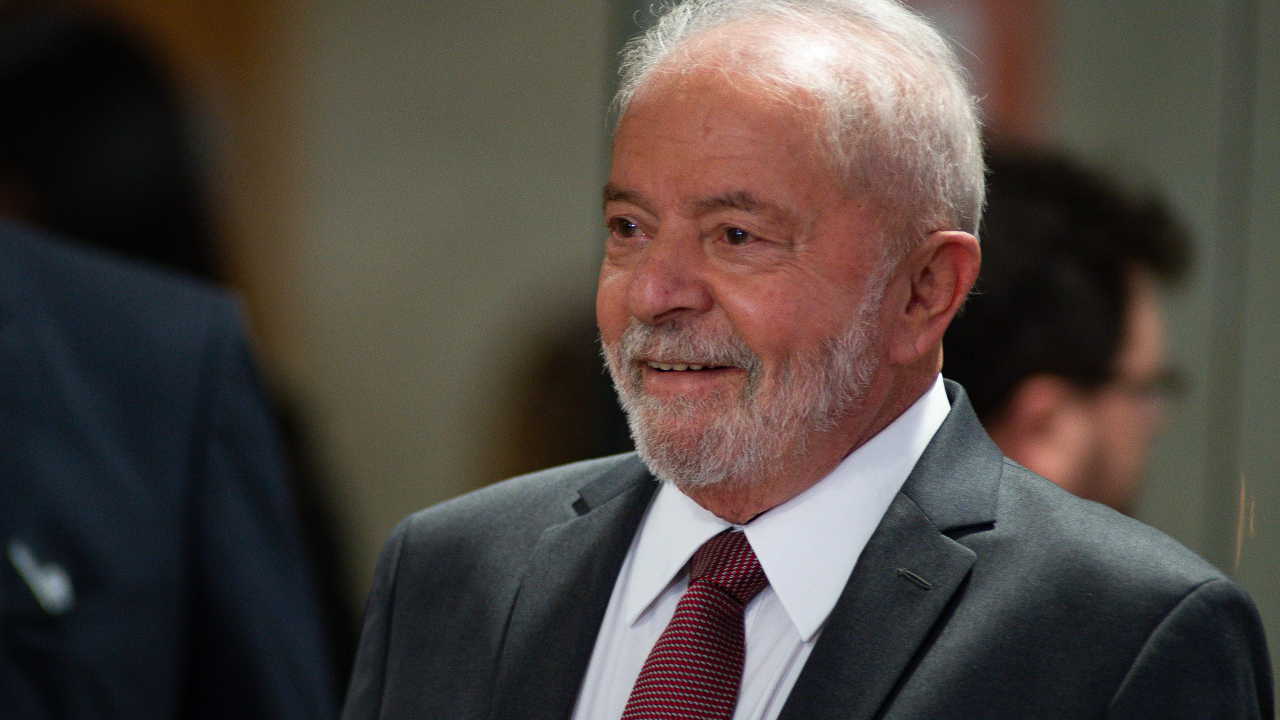 Para negar o resultado das eleições, bolsonaristas dizem até mesmo que Lula usa um dublê