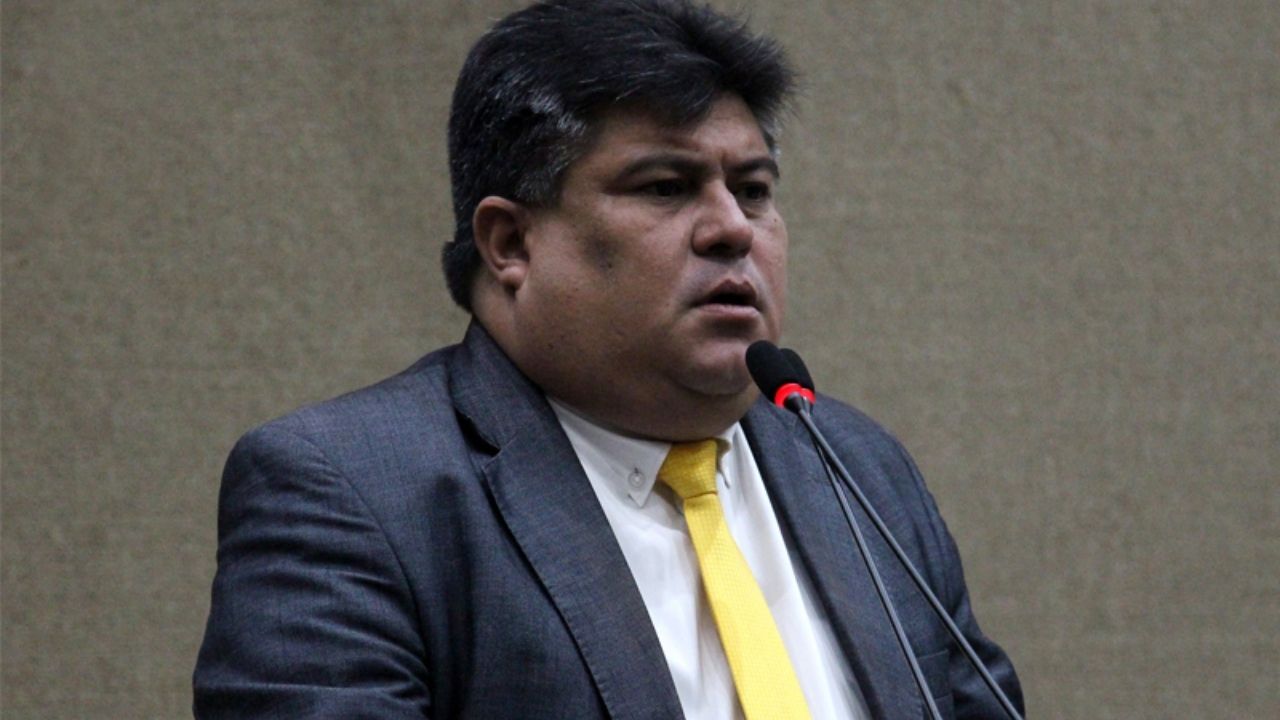 Presidente da Câmara de Manaus afirma que não tinha intenção de apagar memória do líder negro Nestor Nascimento