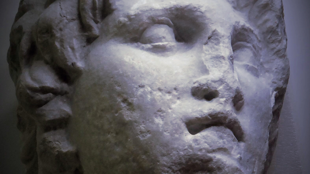 Alexandre, o Grande: Estátua de 2 mil anos é encontrada na Grécia