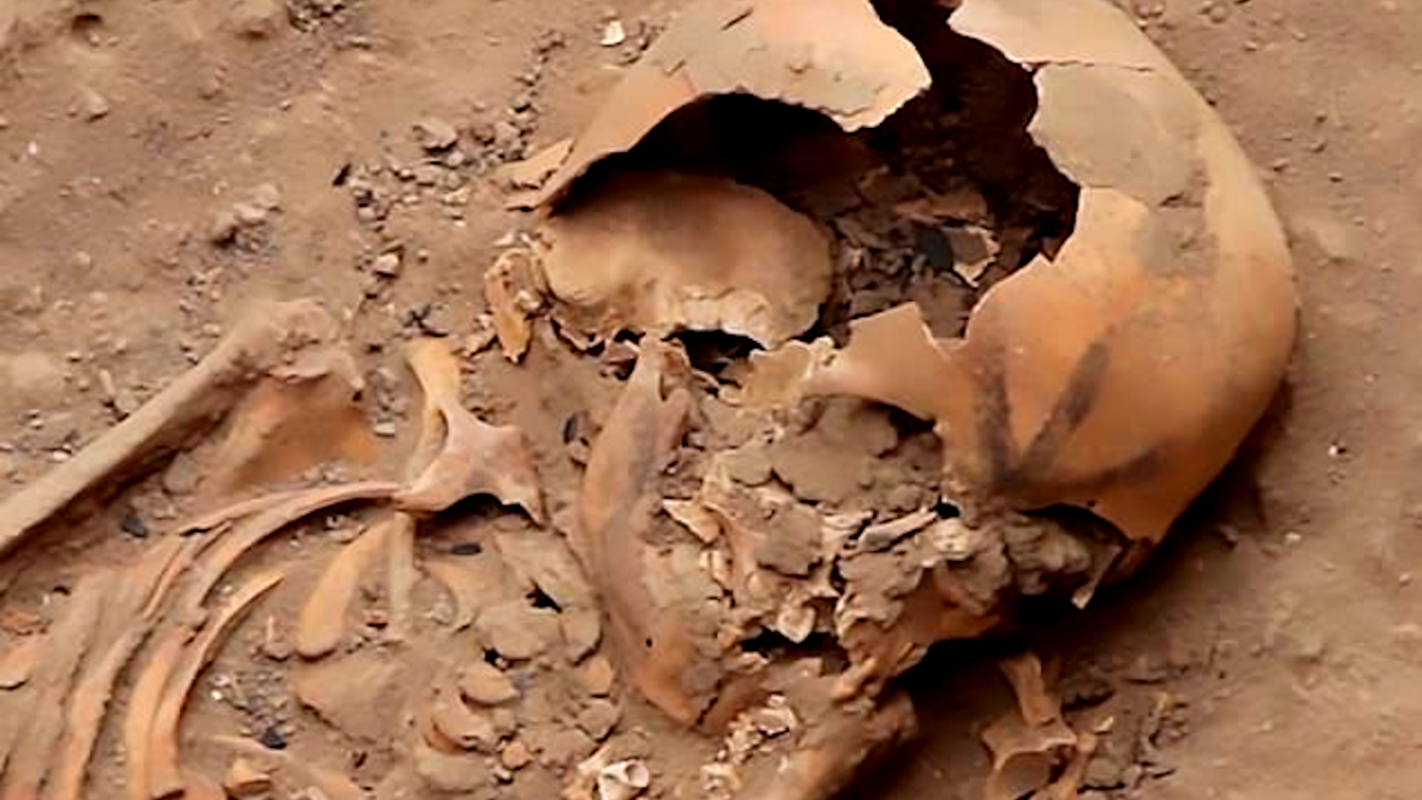 Tumbas de mil anos da civilização Moche são encontradas no Peru