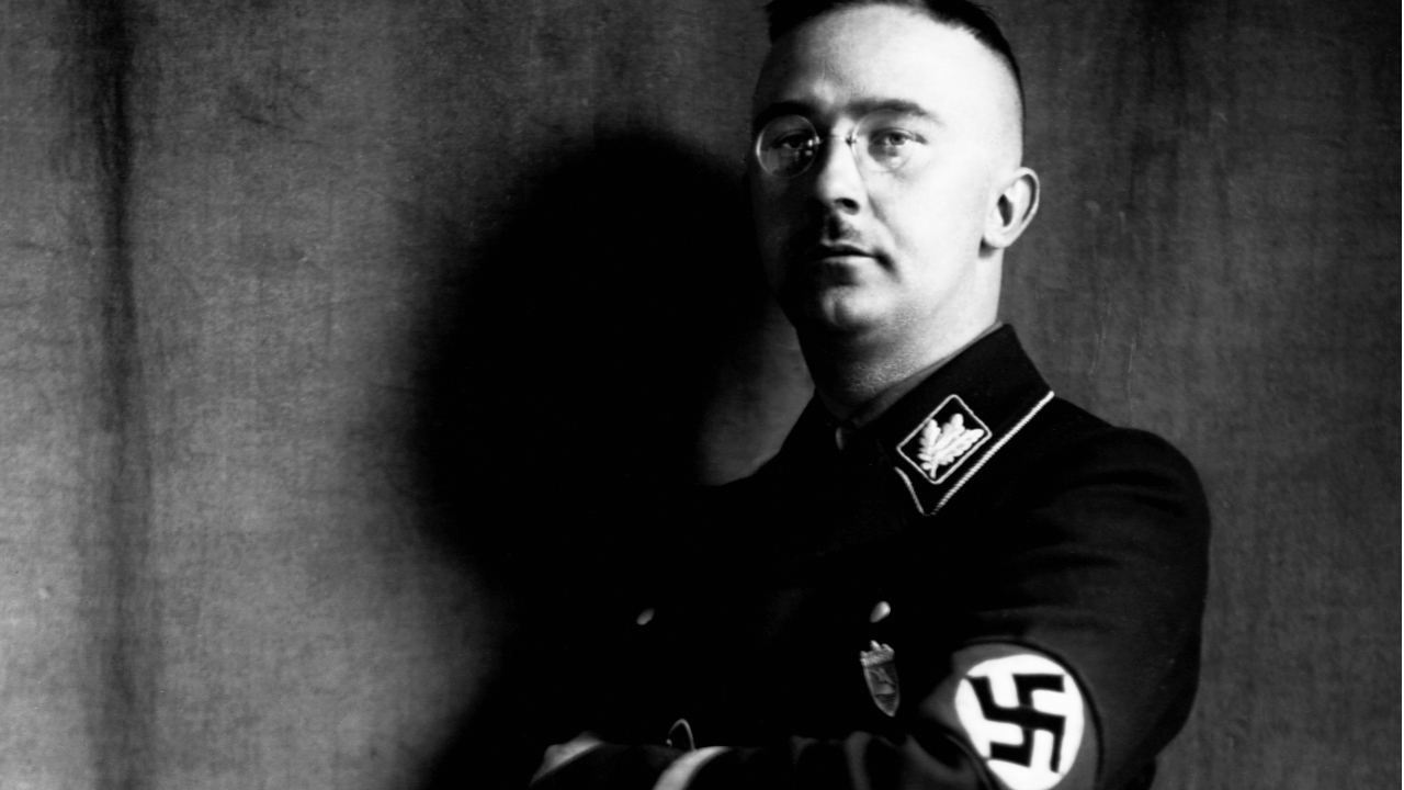 Há 75 anos, Heinrich Himmler, um dos idealizadores do Terceiro Reich, tirava a própria vida