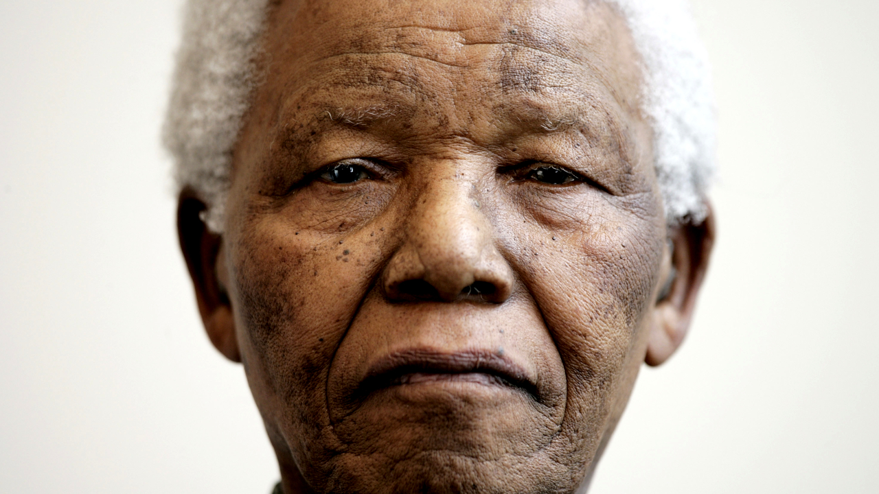 5 obras para conhecer a trajetória do revolucionário Nelson Mandela