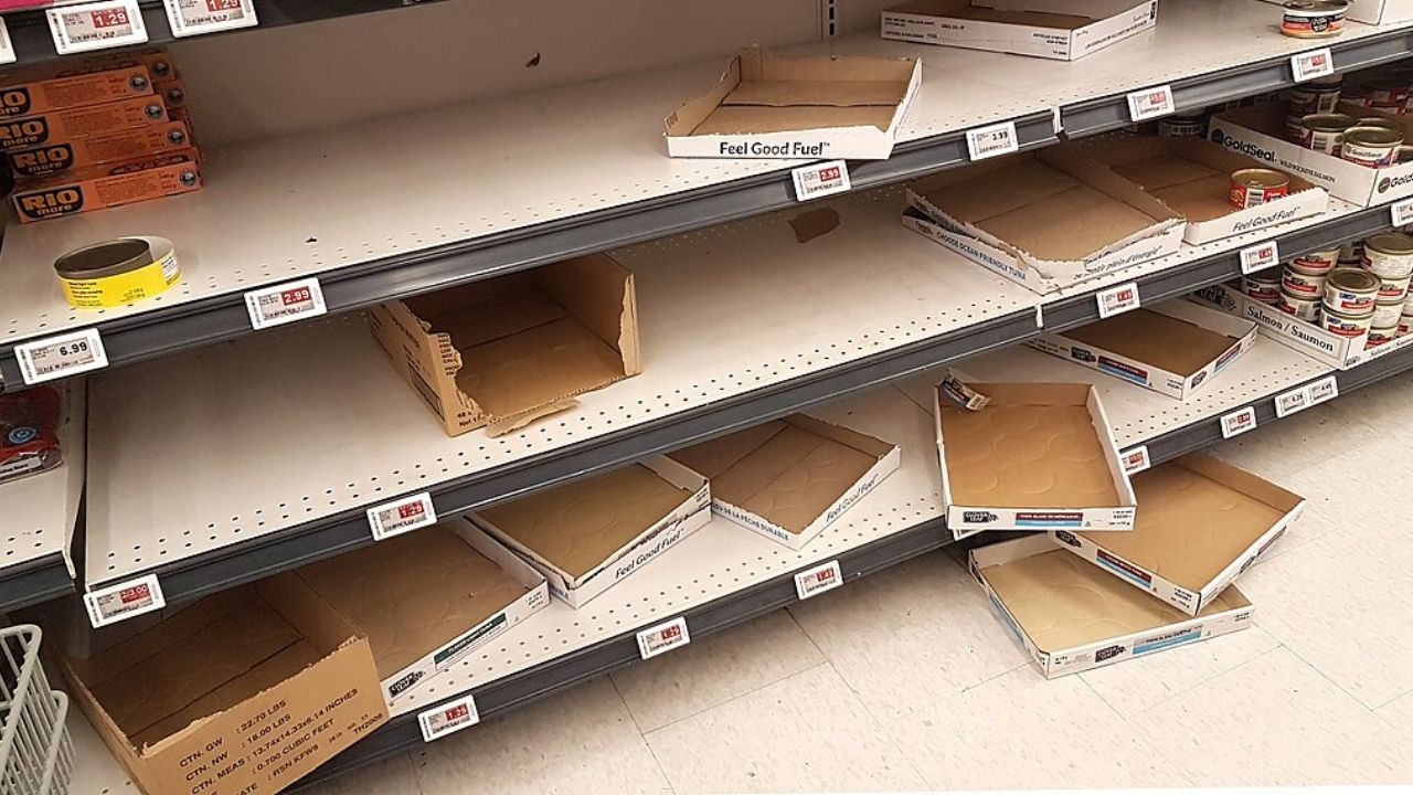 Desesperados, africanos esvaziam supermercados com medo do Coronavírus