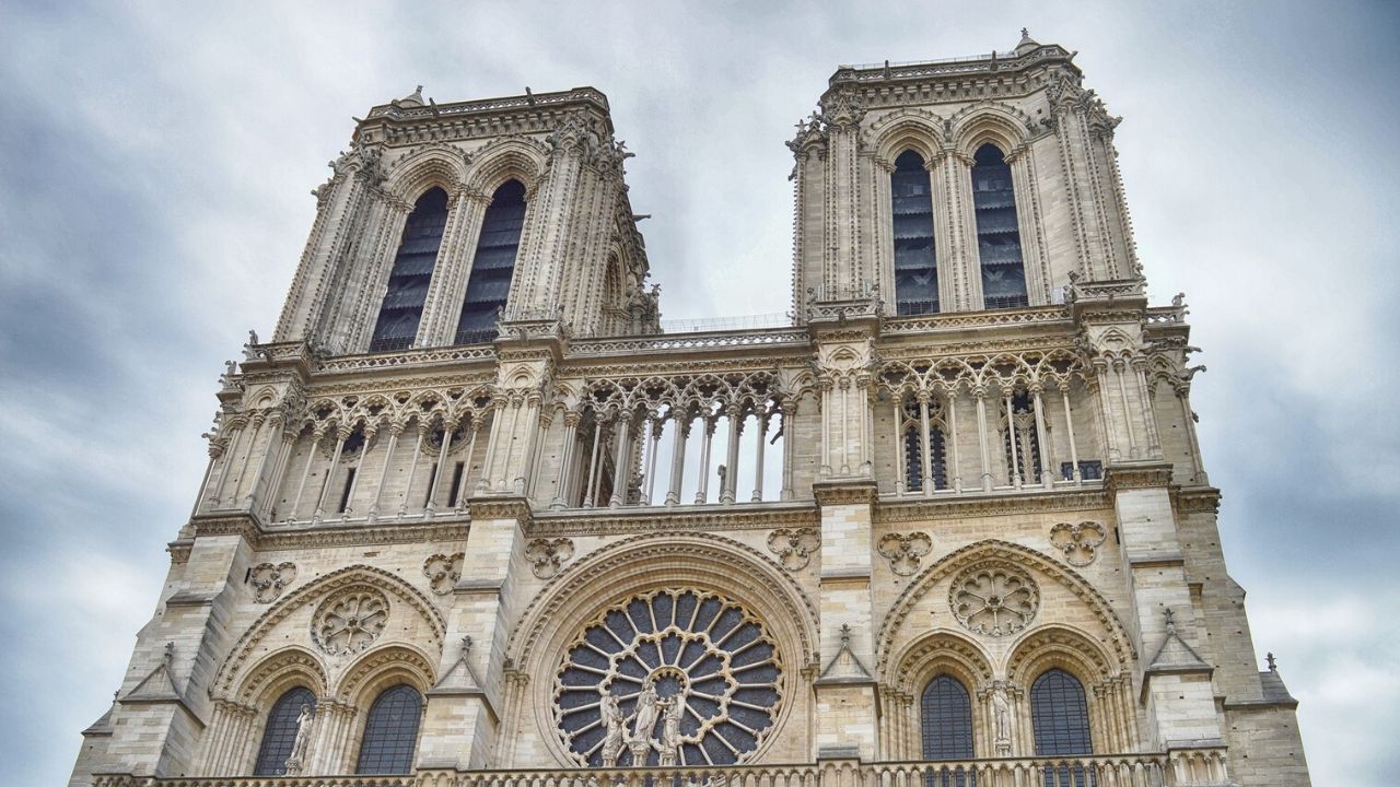 Coronavírus: ladrões são presos após saquear Notre-Dame durante período de isolamento