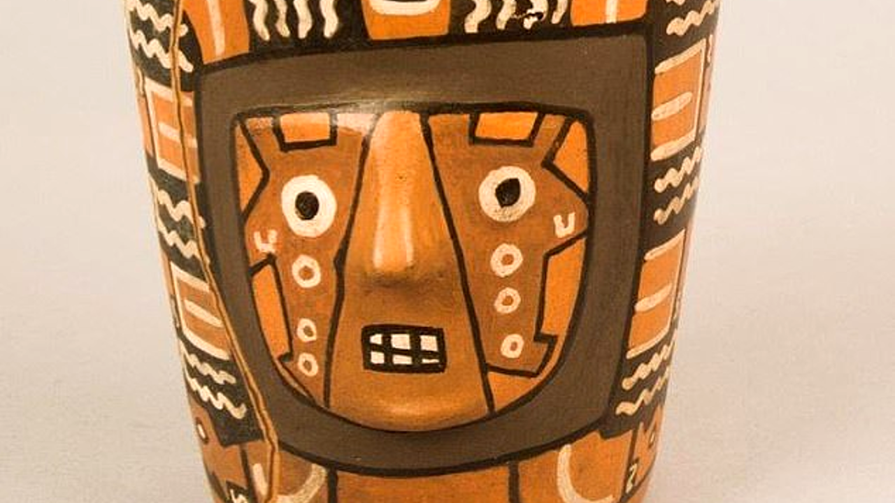 Império Wari do Peru viveu 500 anos de paz graças à cerveja e festivais que “mantinham as pessoas unidas”, revela estudo