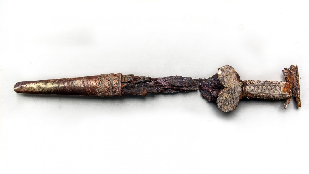 Encontrada espada de ouro pertencente a guerreiro cita