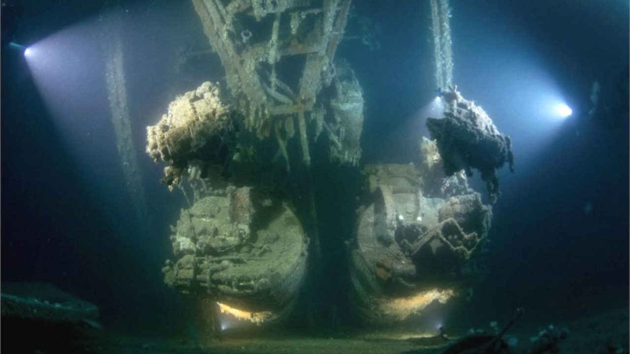 Imagens revelam destroços do navio britânico HSM Royal Oak
