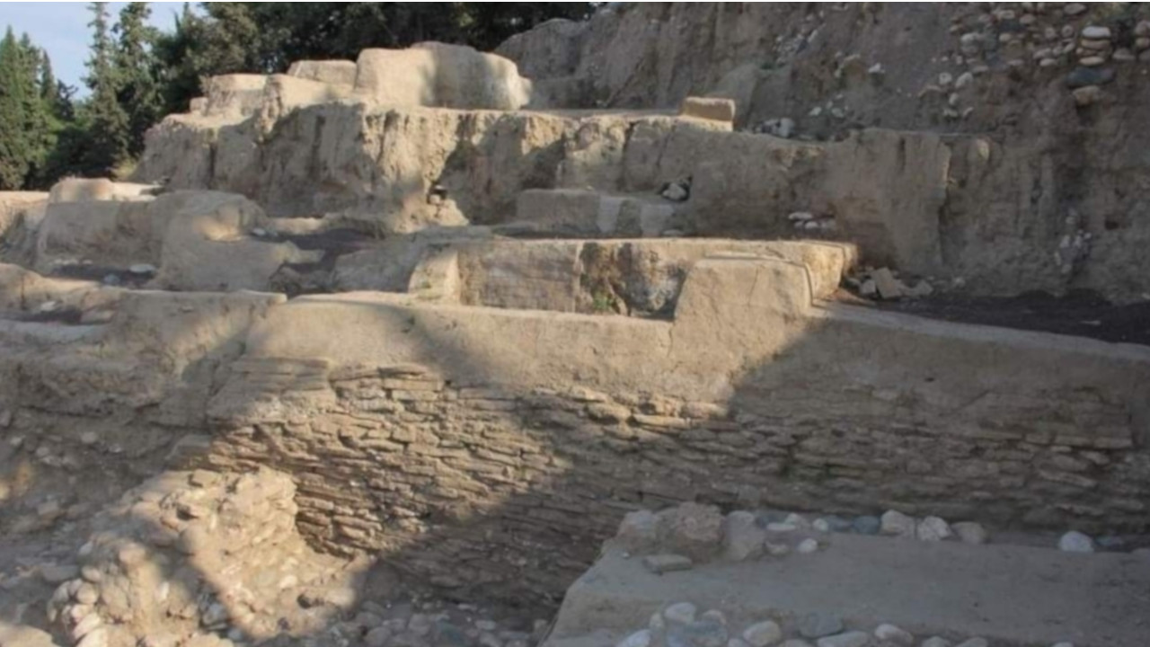 Fortaleza de 7 mil anos é encontrada na Turquia