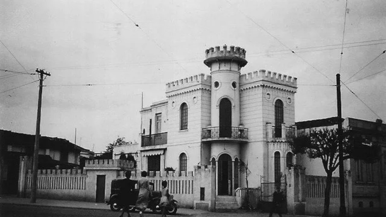 Autores se confinam em castelinho da Rua Apa para escreverem contos de terror