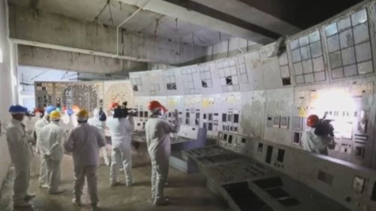 Sala de controle de Chernobyl, que abriga altos picos de radiação, é aberta para turistas