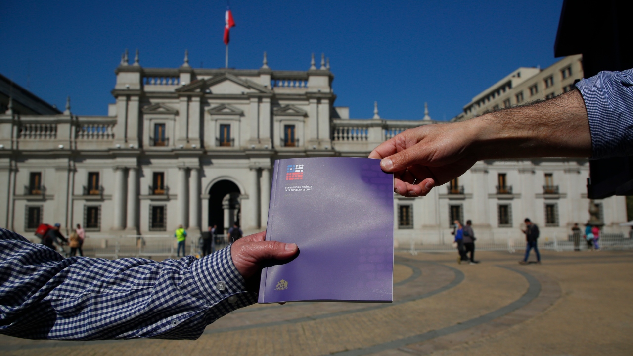 Câmara do Chile irá substituir Constituição de Pinochet