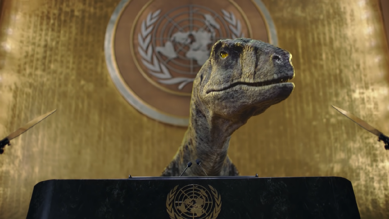 Dinossauro invade conferência da ONU: ‘Vocês estão indo rumo a um desastre climático’