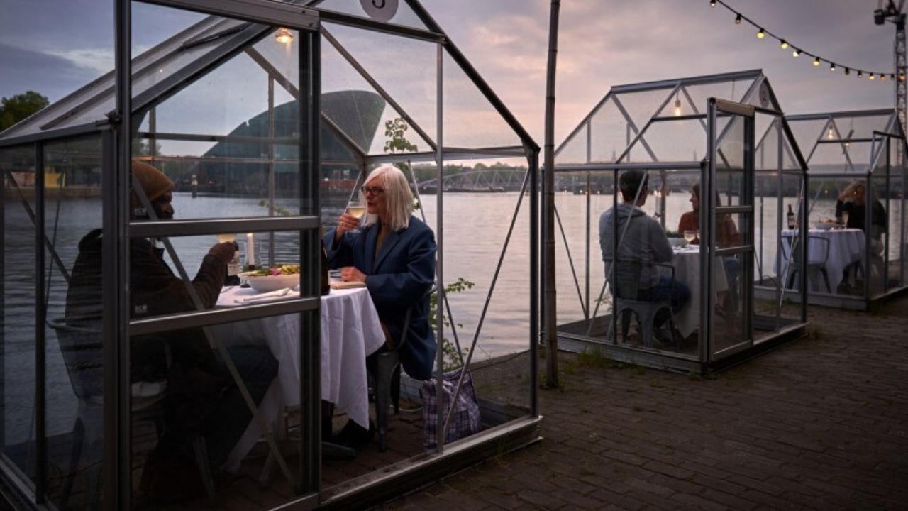 Coronavírus: restaurante holandês propõe usar “estufas” para servir clientes mantendo isolamento social