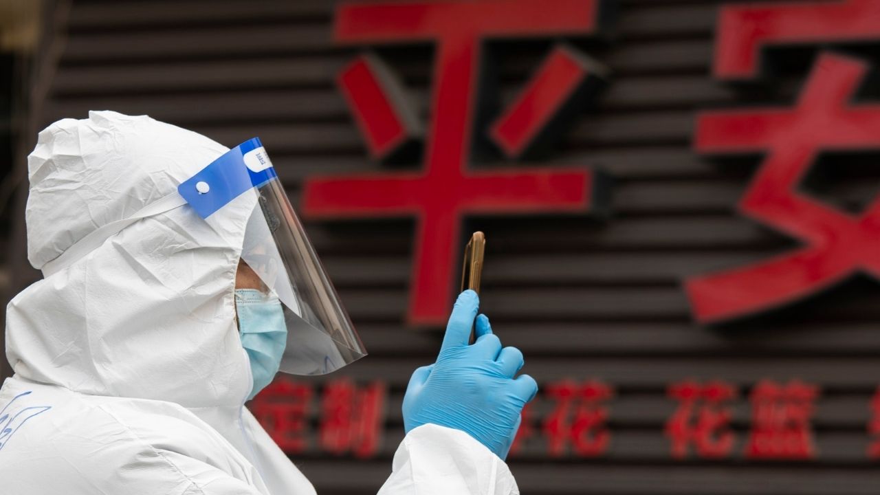China: Xangai impõe lockdown e 25 milhões de pessoas devem ficar em casa
