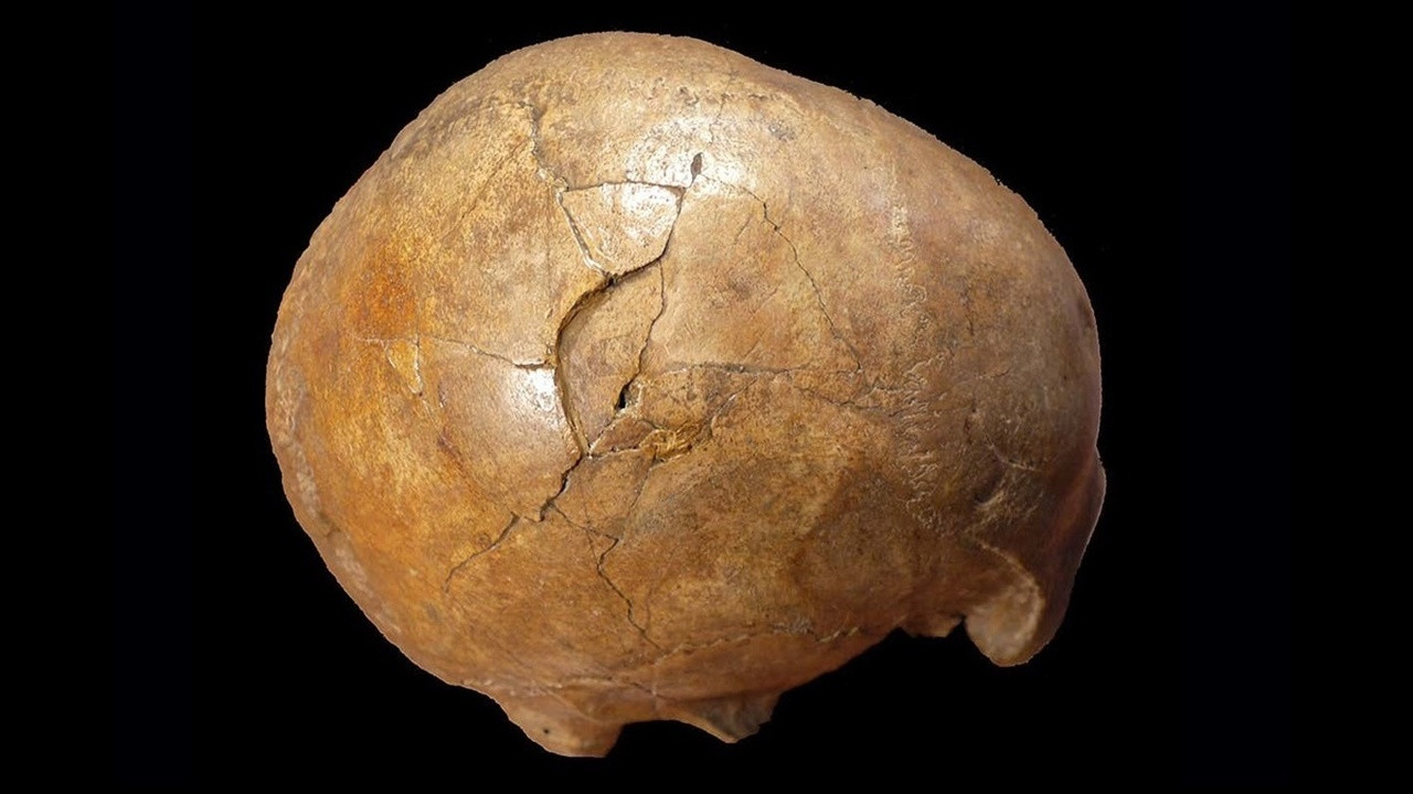 Assassinato de 33 mil anos é resolvido e revela morte brutal
