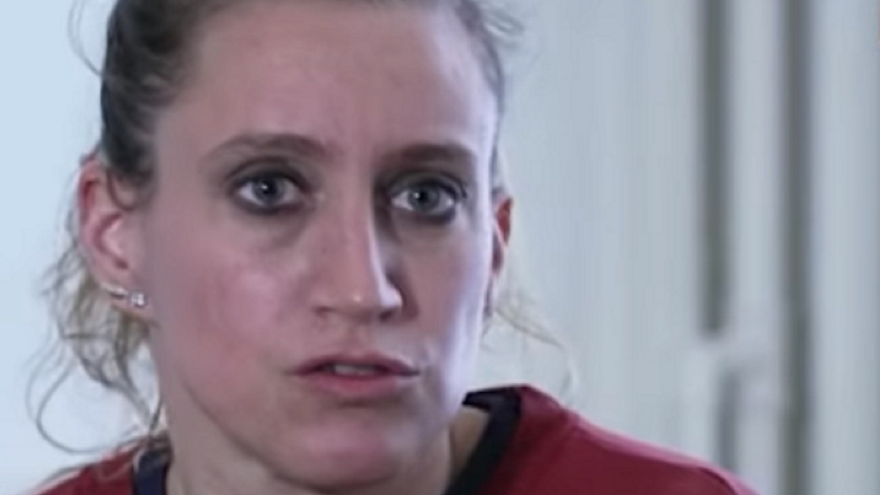 Quase 20 anos de abuso: Entenda o caso de Valérie Bacot, que foi julgada por matar seu marido