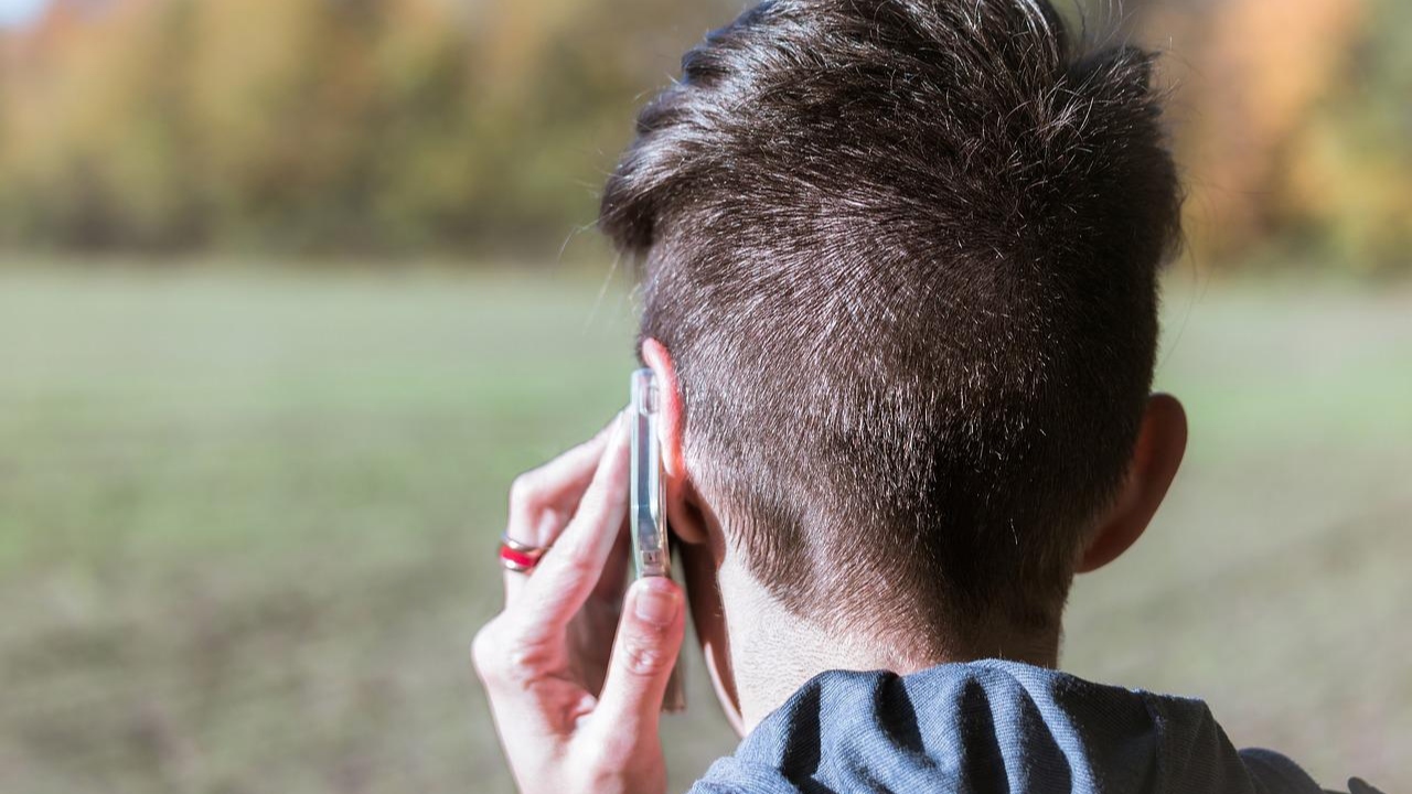 Mulheres sauditas decidem usar cabelo curto em ato contrário a normas culturais