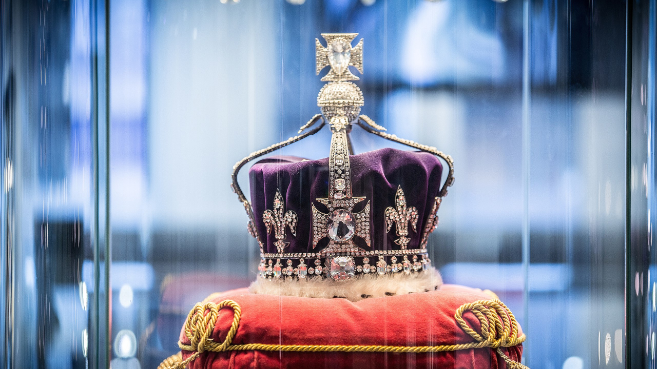 Dos ovos Fabergé a Estátua da Liberdade: Confira 10 dos presentes mais extravagantes da história