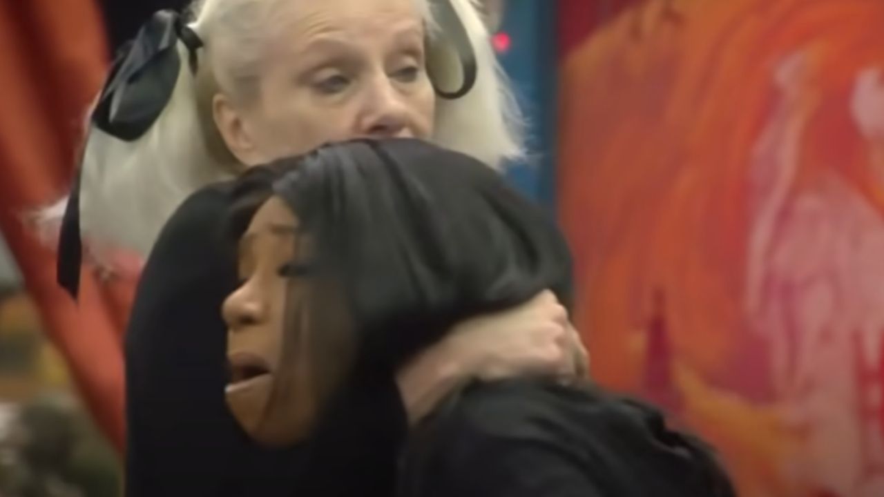 Como a morte de David Bowie gerou caos no Big Brother britânico