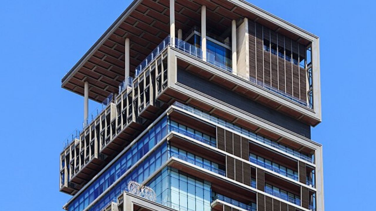 Três helipontos e um teatro: Antilia, a segunda mansão mais valiosa do mundo