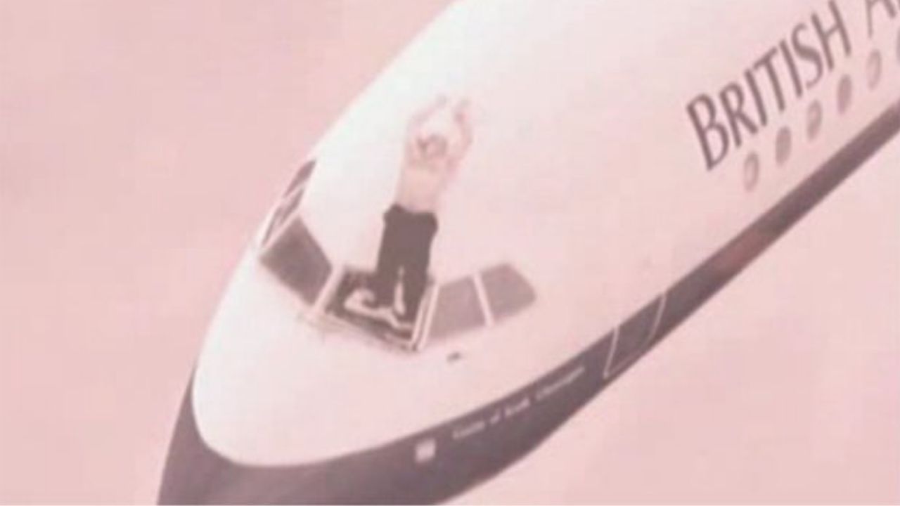 A impressionante história do piloto que foi sugado em pleno voo