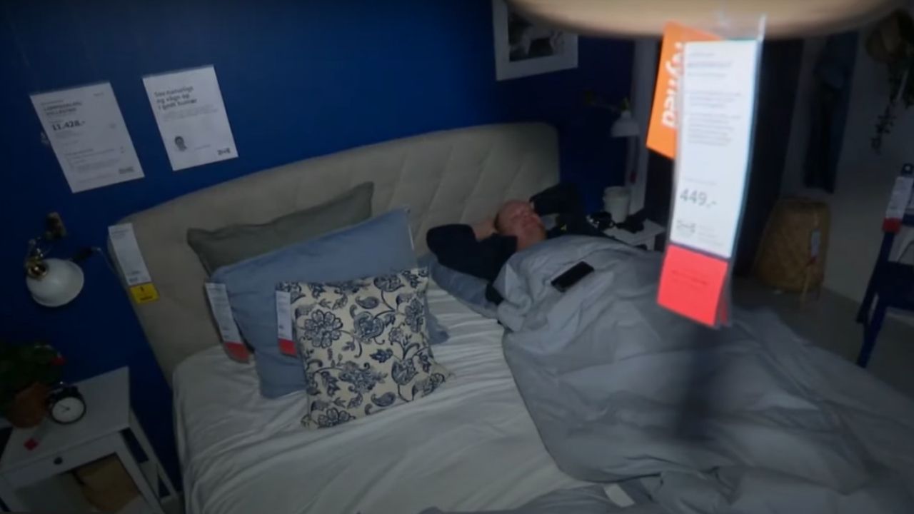 A nevasca que obrigou dinamarqueses a dormirem em uma loja