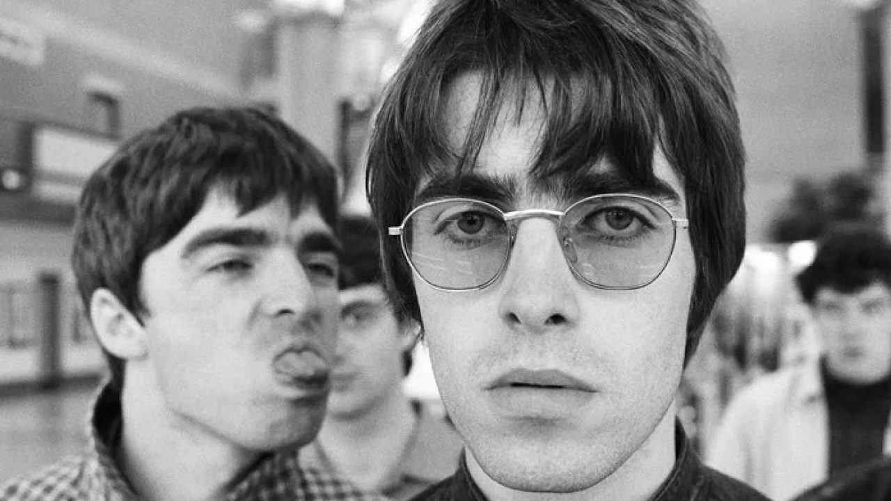 Drogas e rivalidade: a turbulenta relação entre Liam e Noel Gallagher