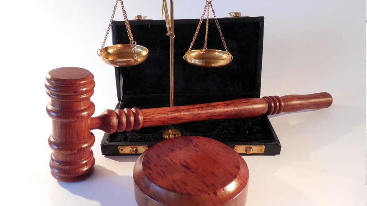 Sentido literal: De onde vem a expressão “vara judicial”?