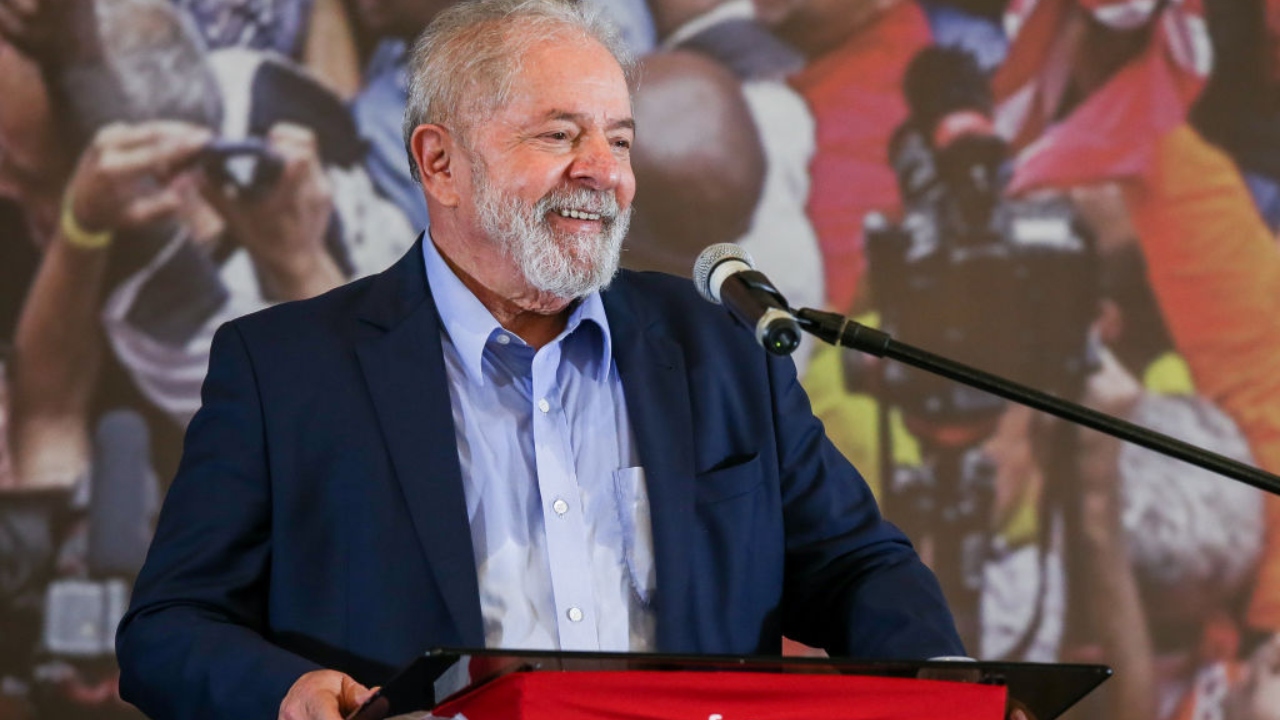 Afinal, Lula nasceu no dia 6 ou 27 de outubro?