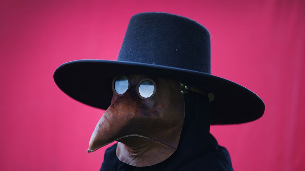 Por que máscaras pontudas eram utilizadas no passado?
