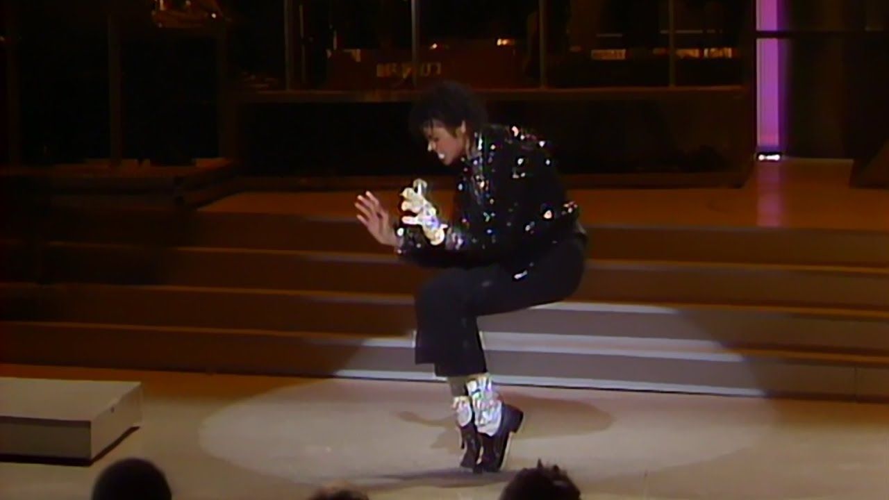 No dia Mundial da Dança, entenda a origem do Moonwalk de Michael Jackson