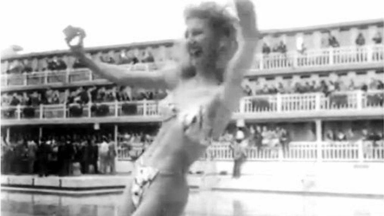 Neste dia, em 1946, Micheline Bernardini mostrava ao mundo o biquíni como conhecemos hoje em dia