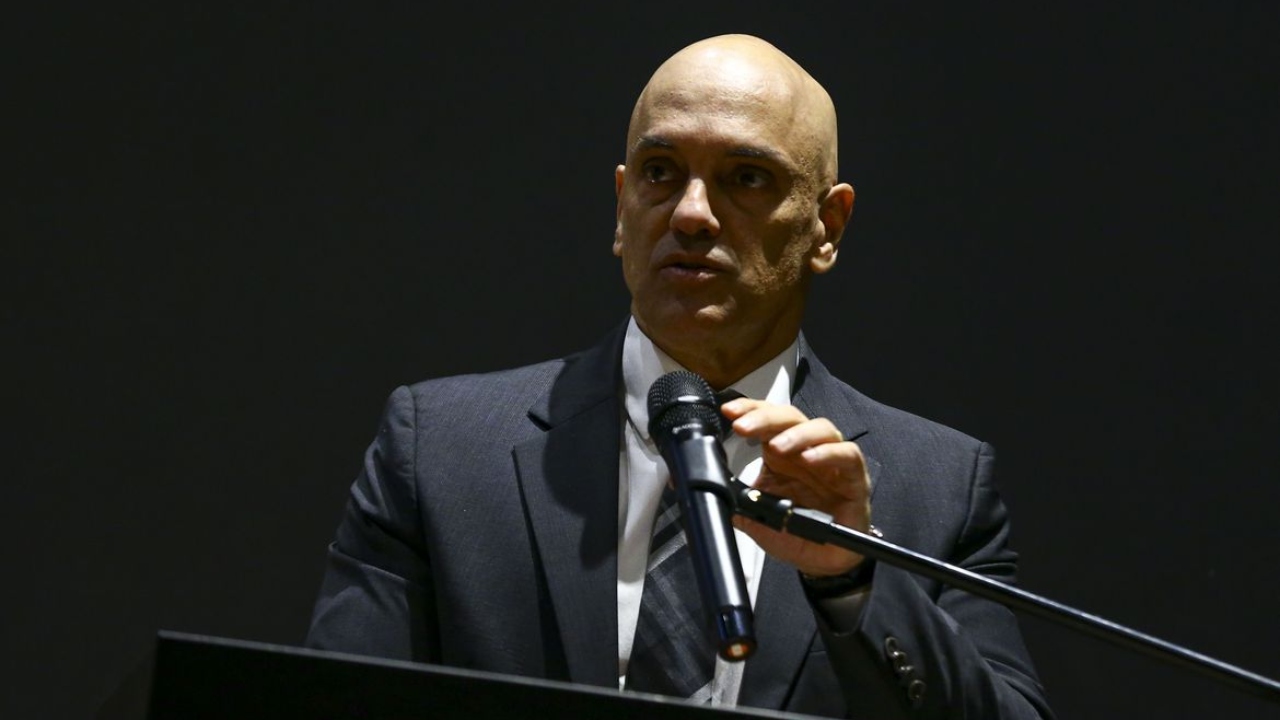 Com nova ameaça golpista, ministro do STF proíbe bloqueio de vias