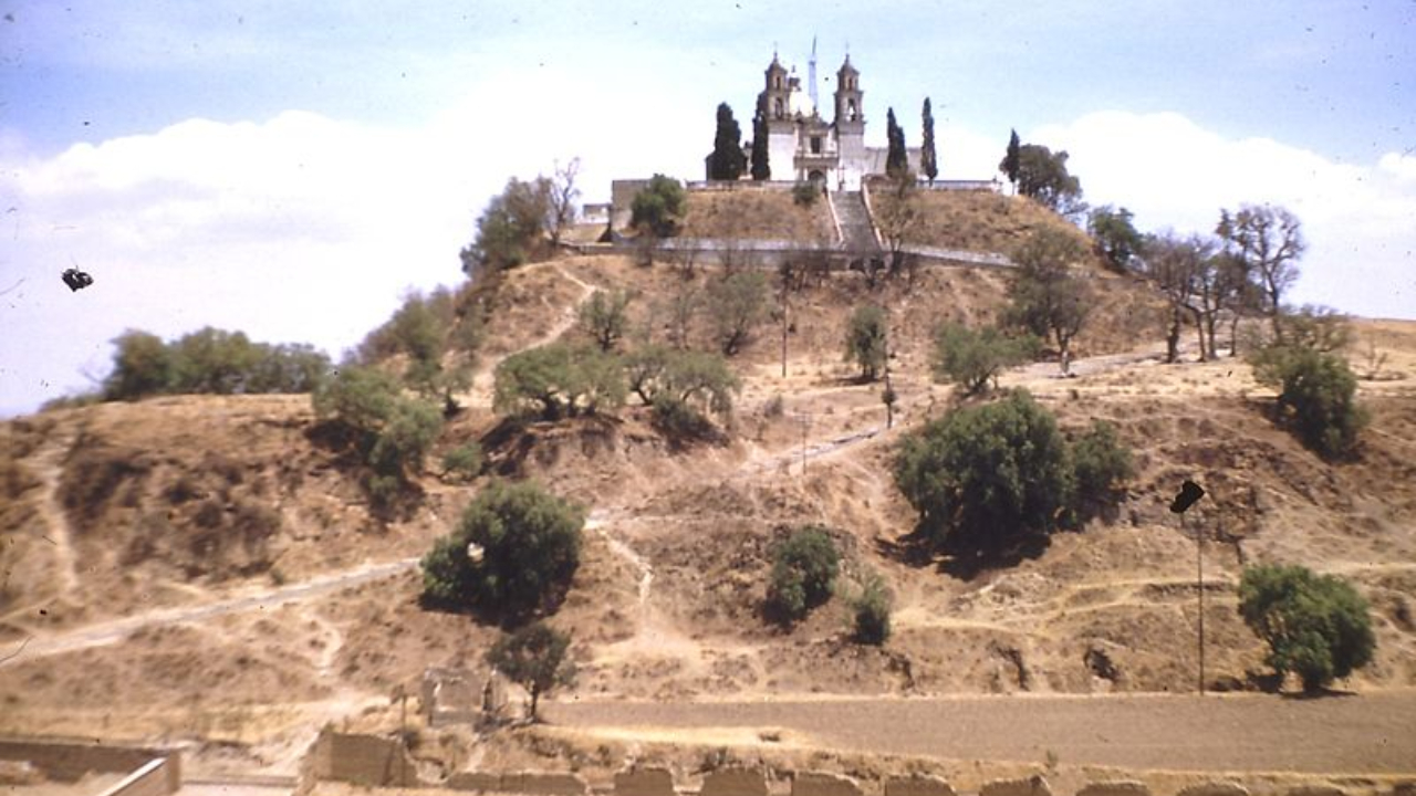 Como a grande pirâmide de Cholula foi confundida com uma montanha