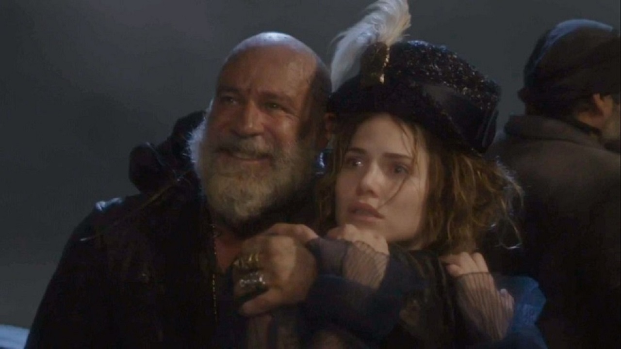 Leopoldina passou por um ataque de piratas antes de chegar no Brasil?