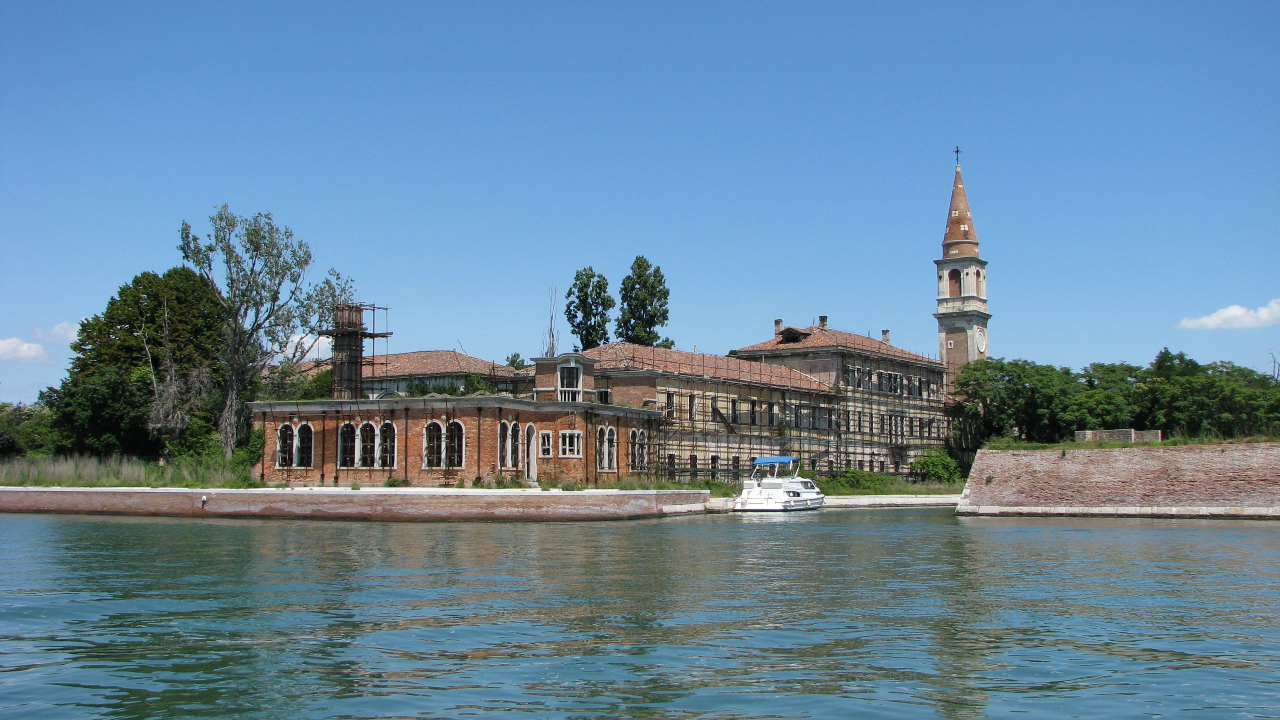 A história de Poveglia, a tétrica ilha italiana