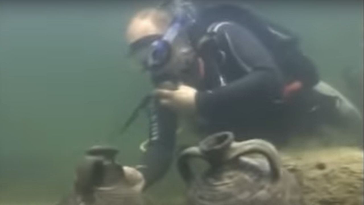 Vladimir Putin já fez uma descoberta arqueológica no Mar Negro?