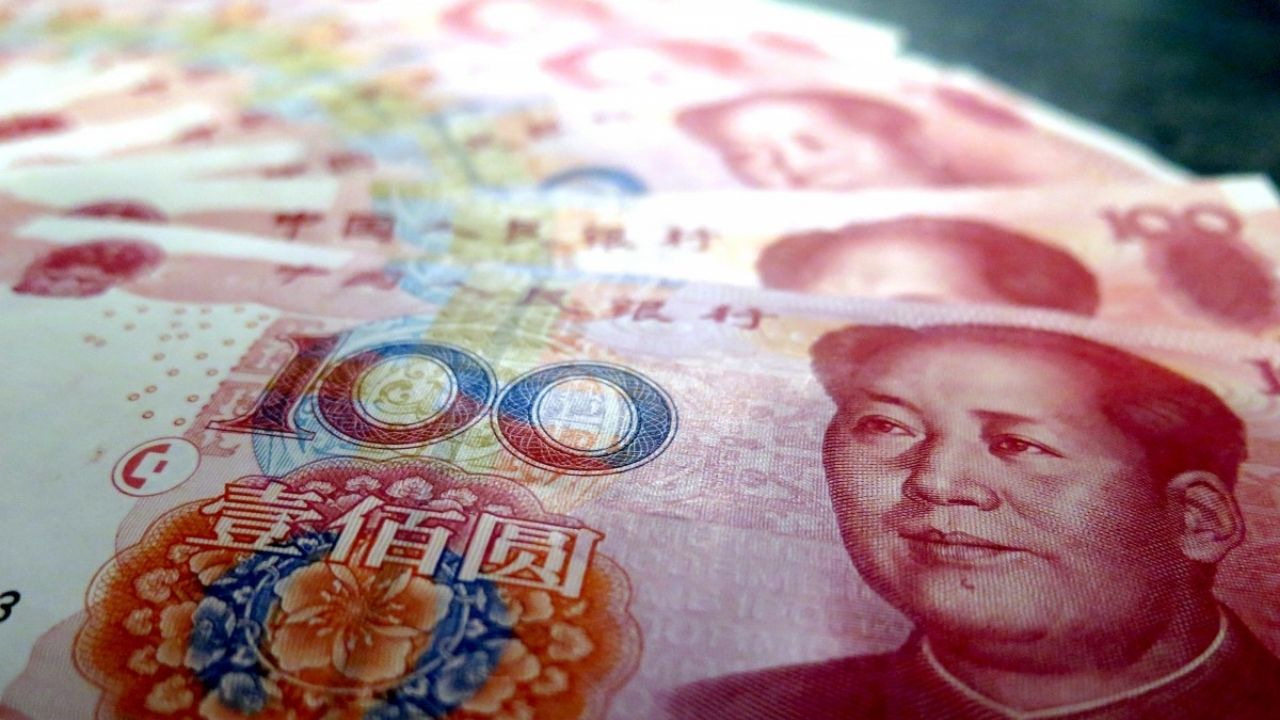 Chinês é acusado de vender o próprio filho para tirar férias com a esposa