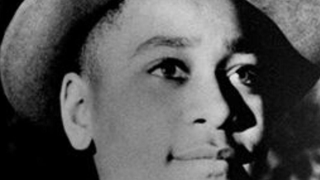Emmett Till: o jovem negro brutalmente assassinado após uma falsa acusação