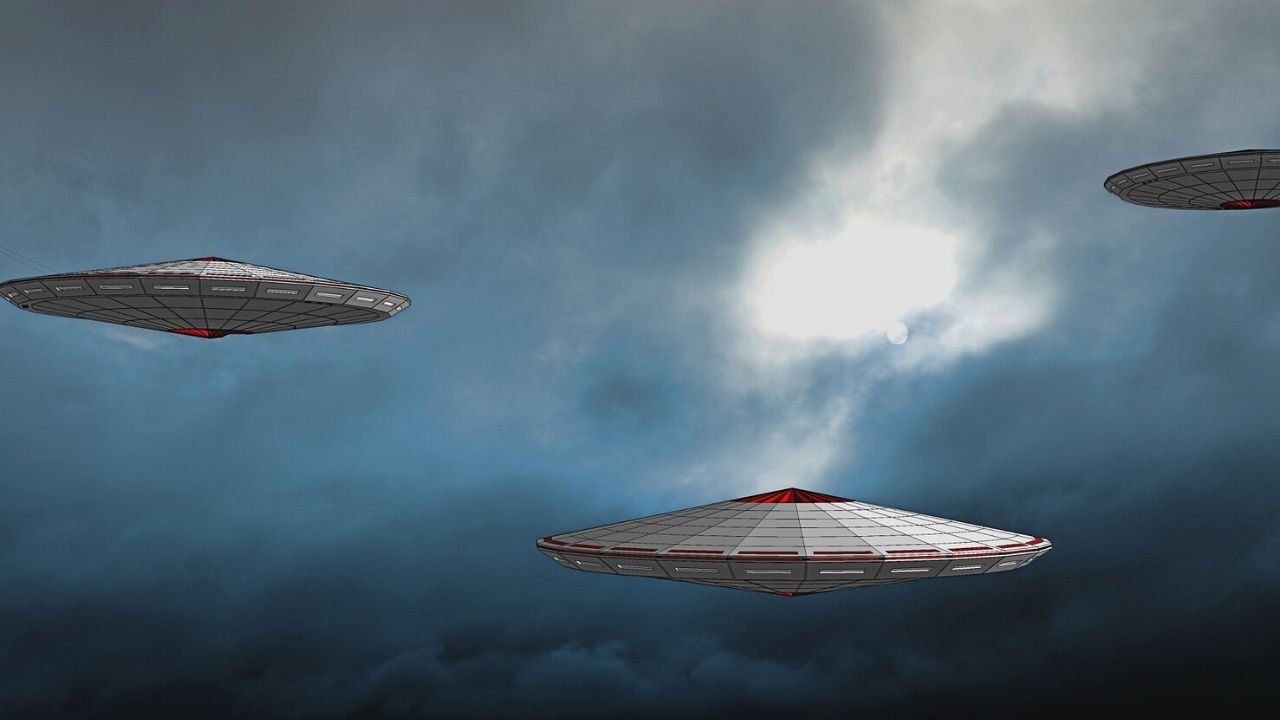 Coronavírus: ufólogo acredita que o governo britânico estaria encobrindo fatos sobre alienígenas, por causa da pandemia
