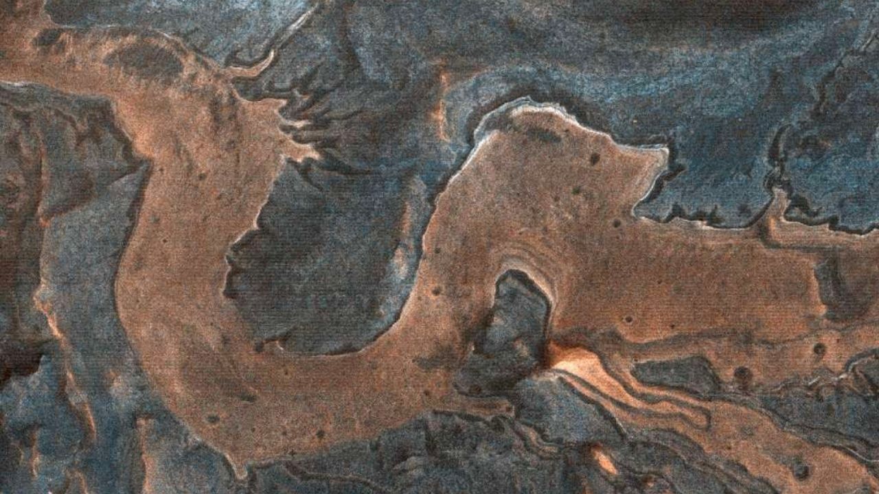 Imagem capturada por sonda em Marte revela cenário curioso