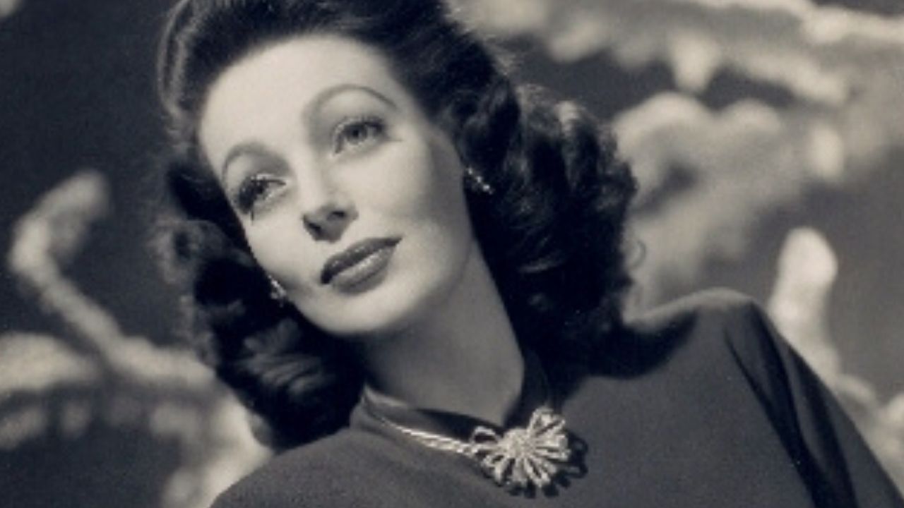 O segredo de Loretta Young: por anos, a atriz de Hollywood escondeu que filha adotiva, na verdade, era biológica