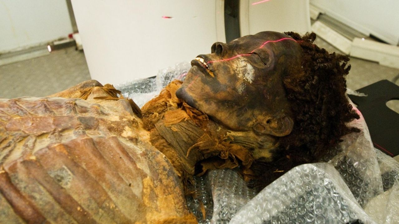 Como a múmia da princesa Ahmose-Meryet-Amon revelou o caso mais antigo de doença cardíaca