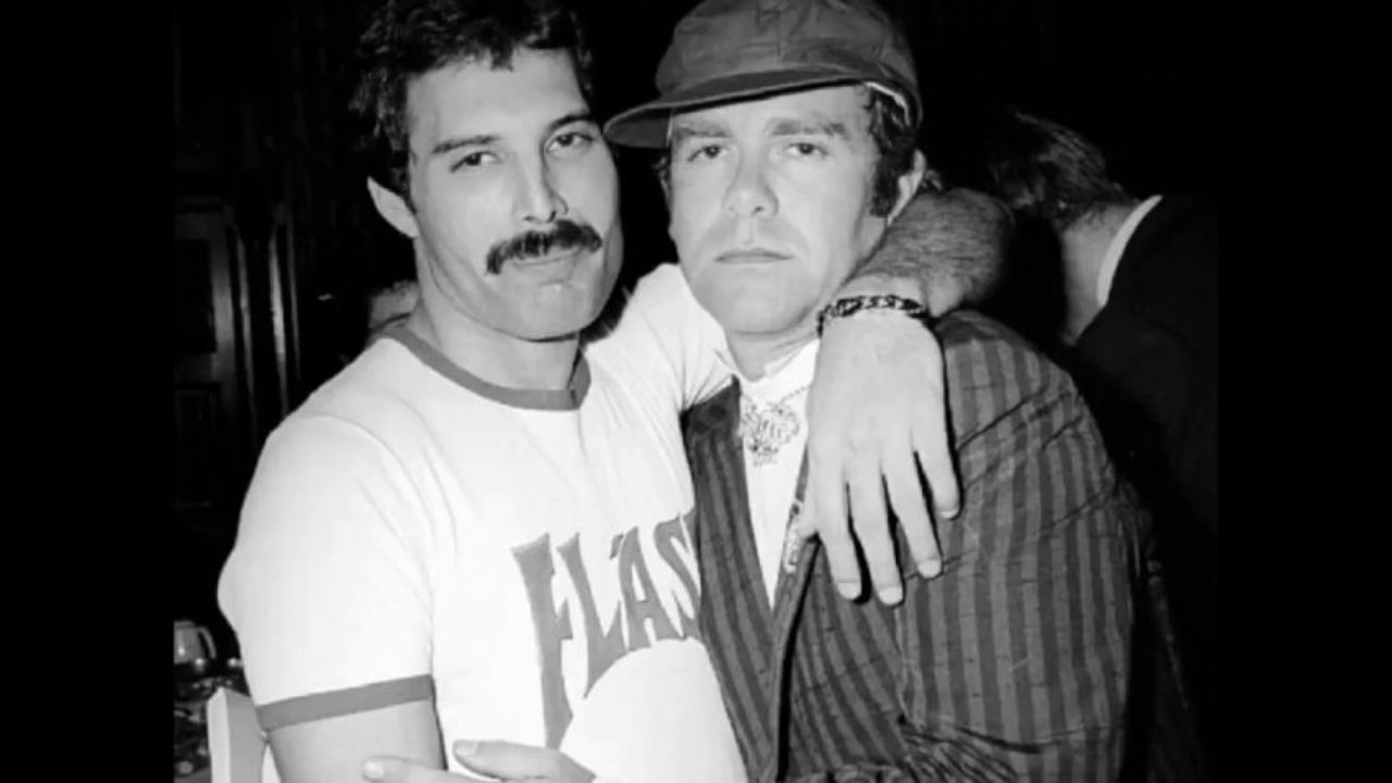 Os dias finais de Freddie Mercury nas palavras de Elton John