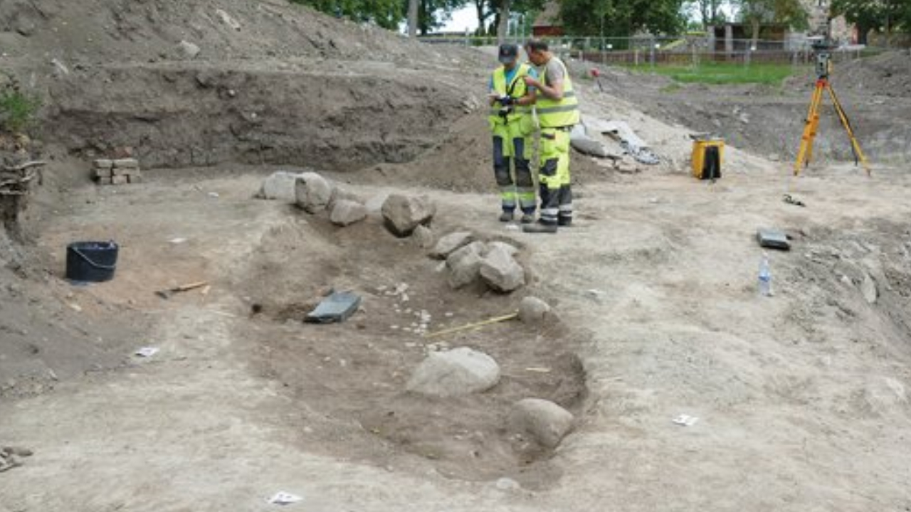 Arqueólogos encontram barcos de enterro viking na Noruega e na Suécia