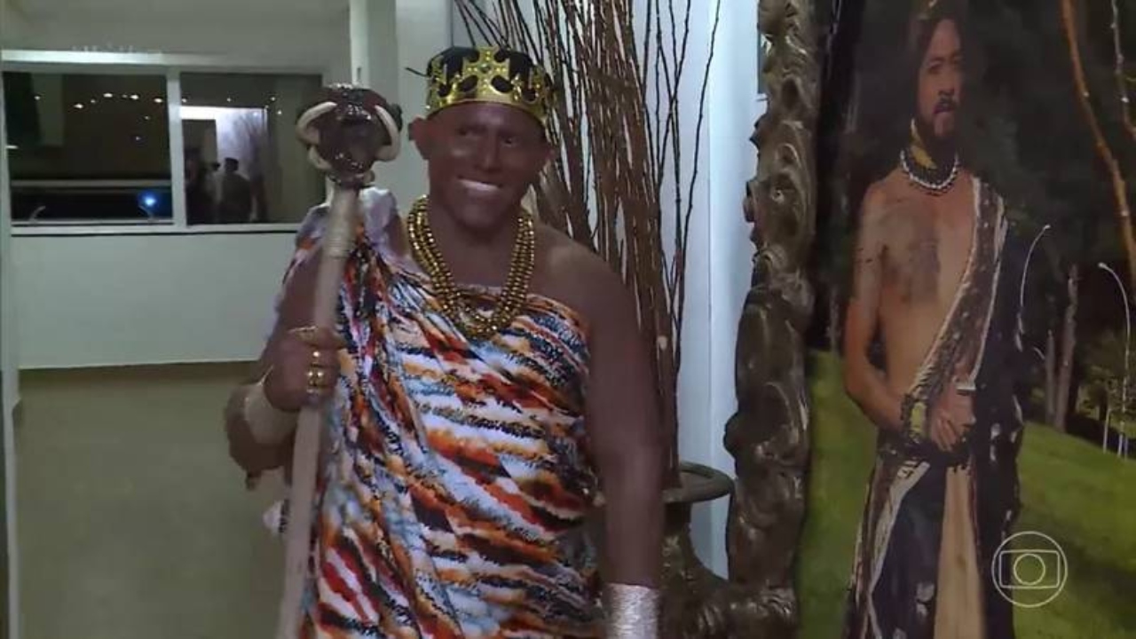Ana Maria Braga interrompe programa após blackface em quadro