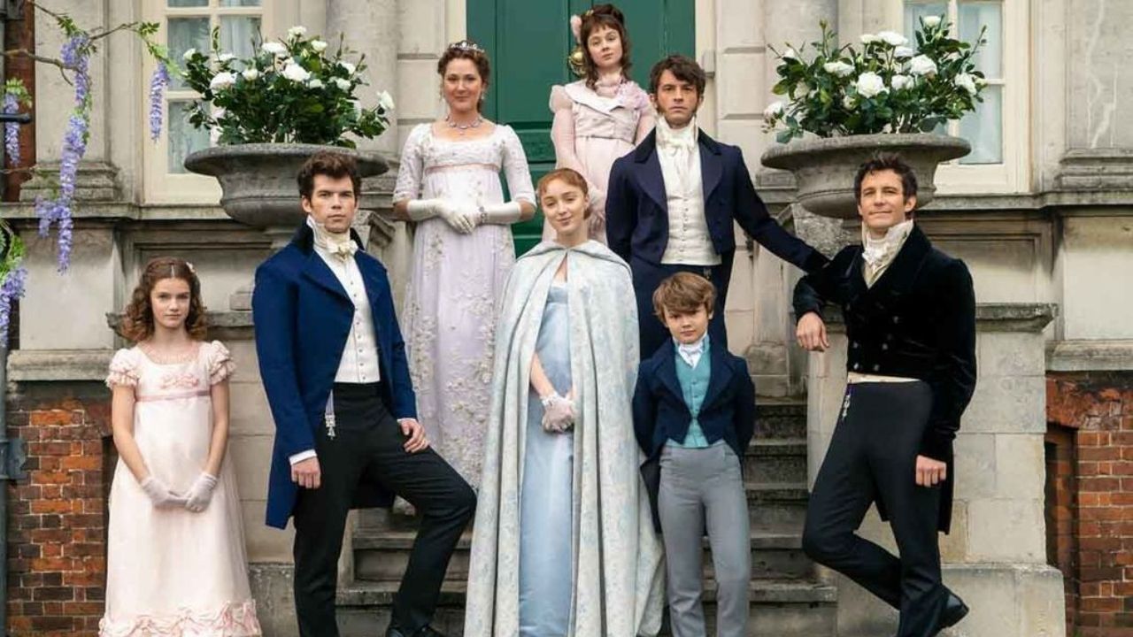 De aliado inesperado a Rainha Charlotte: 5 diferenças entre os livros e a série Bridgerton